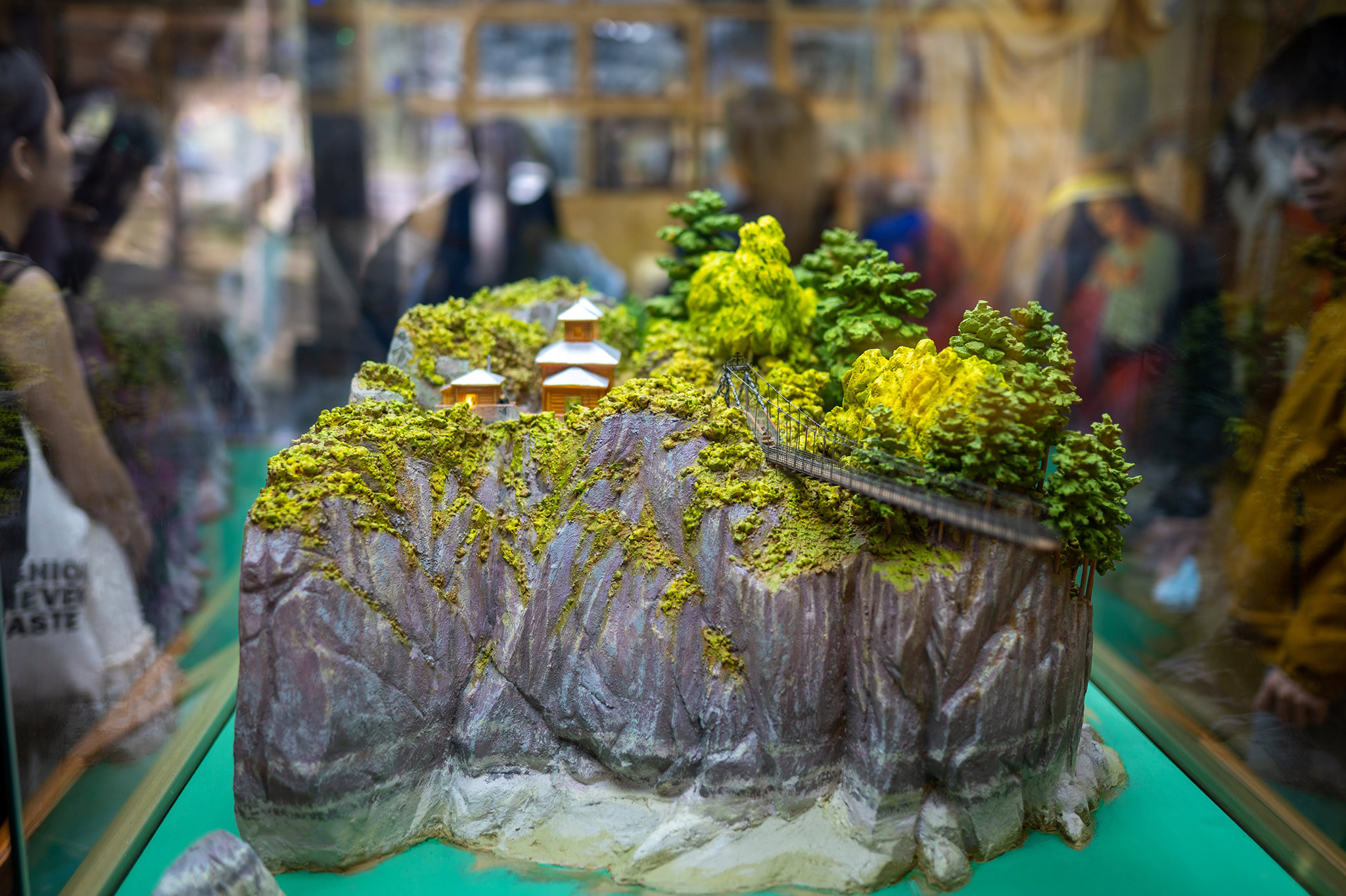 Chạm vào kiến trúc thiêng liêng và di sản tôn giáo vùng Siberia