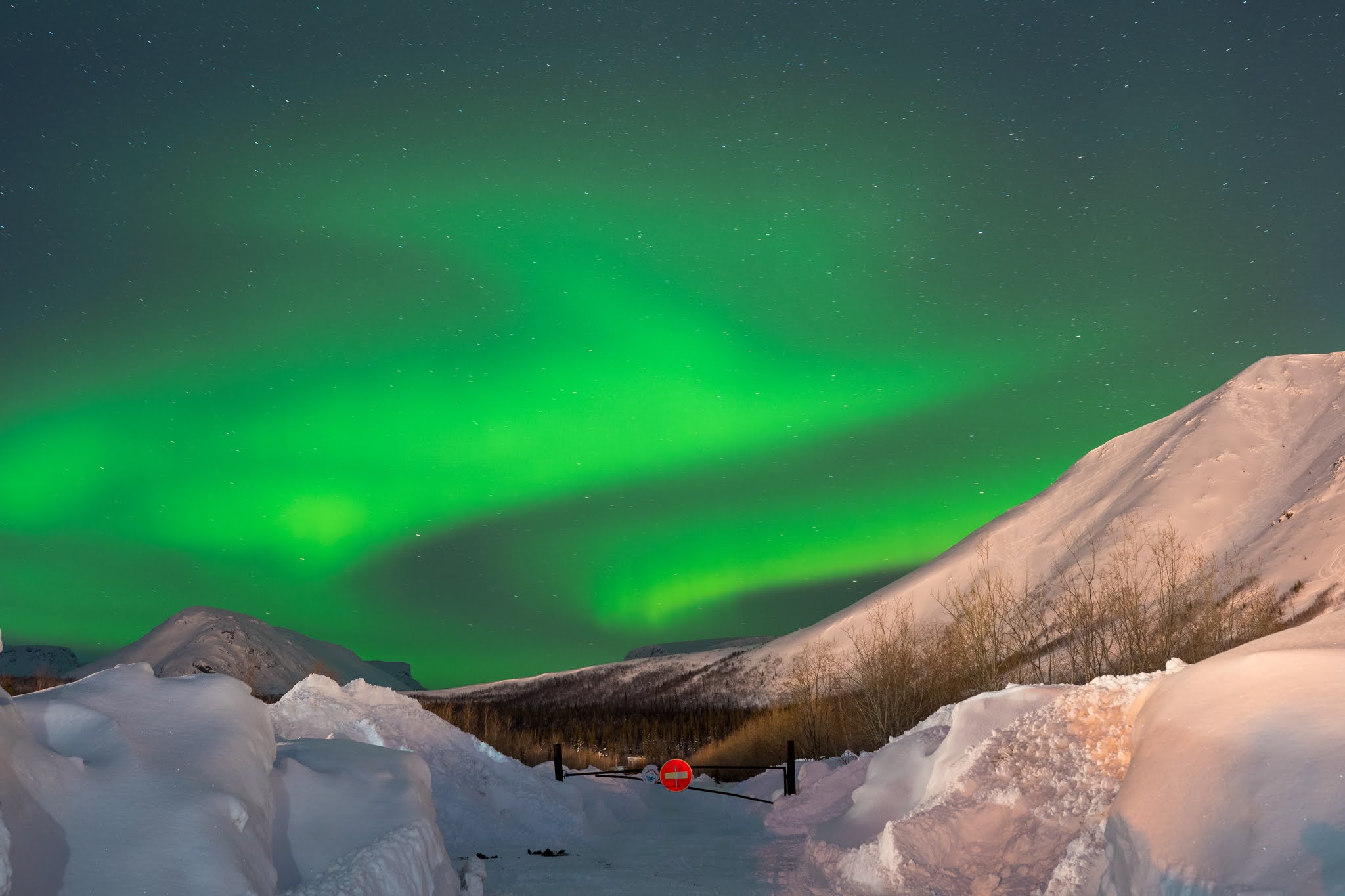 Murmansk — những gam màu mê hoặc của cực quang